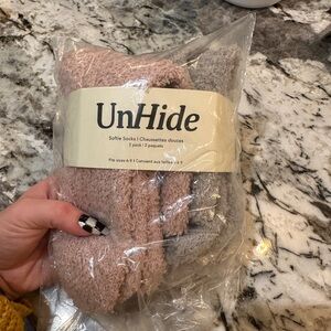 UnHide Women's Softie Socks - Pink and Gray